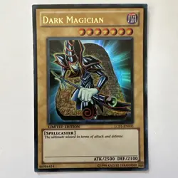 YUGIOH DARK MAGICIAN LC01-EN005 ORIGINAL PRINT! ULTRA RARE! - Image 1