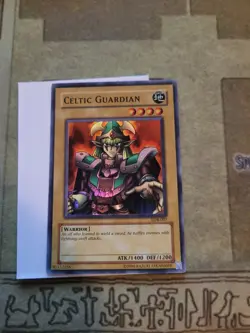 YUGIOH CELTIC GUARDIAN LOB-007 SUPER UNLIMITED ED VLP 1996 - Image 2