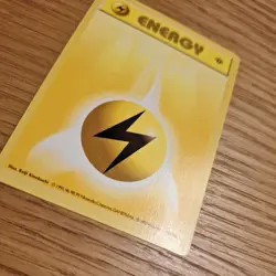 Lightning Energy 100/102 Base Set Shadowless 1st Edition Pokemon Card - NM! - Image 2