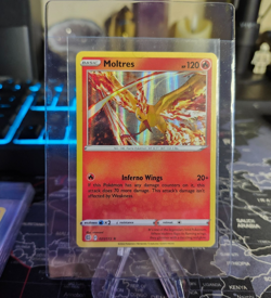 🔥 Moltres – #021/172 – Brilliant Stars – Holo Rare – NM (Raw) Pokemon Card - Image 1