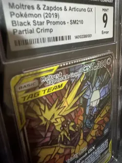 Pokemon TCG Moltres Zapdos Articuno GX SM210 ERROR Crimp Cgc 9 - Image 4
