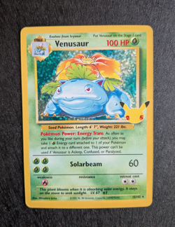 Venusaur Holo Celebrations 25th Anniversary 15/102 Pokemon Card NM - Image 1