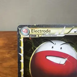 Pokemon TCG Electrode (Prime) 93/102 Triumphant Holo - Image 2