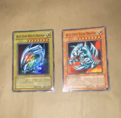 Konami Blue-Eyes White Dragon & Blue-Eyes Toon Dragon Yu-Gi-Oh! SDK English - Image 1