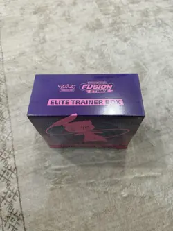 Pokemon TCG Sword & Shield-Fusion Strike Elite Trainer Box Tear On Side 820650809330 - Image 2