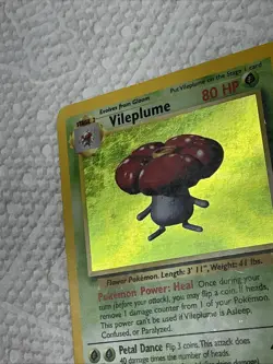 Pokemon Card Vileplume Jungle 1st Edition Holo Foil 15/64 - Image 3