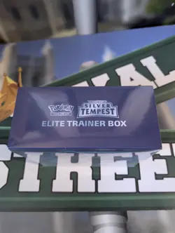 Pokemon TCG Sword & Shield Sliver Tempest Elite Trainer Box Brand New - Image 4
