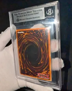 YUGIOH Blue-Eyes White Dragon DDS-001 Prismatic Secret Rare NM-MT+ PSA/BGS 8.5 - Image 2