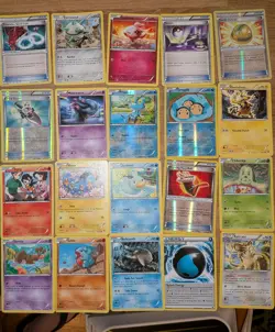 Bundle of 140 Pokemon Cards - Image 3
