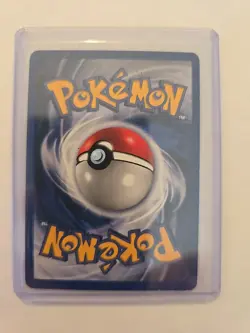 Vintage 1999 Team Rocket Dark Golbat 24/82 Pokemon Card - Image 2