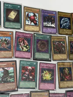 yugioh cards lot 230+ mixed Lot First Edition 1996 HOLO - Image 3