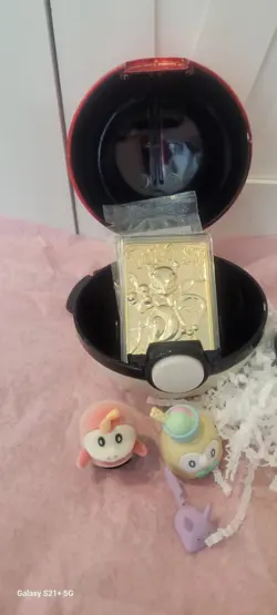Pokemon 23K Gold Plated Collectible PokeBall Card Burger King and Pokemon Figure - Image 4