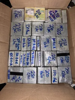 Pokemon Card Lot: 25 Ultra Rare ex/V, 50 Holo, 100 RH Rare, 575+ Cards TOTAL NM - Image 1