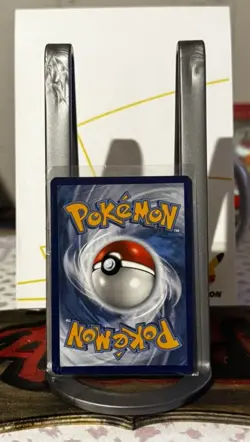 Beauty 194/185 Full Art Vivid Voltage Secret Rare NEAR MINT Pokemon Fast Ship - Image 2
