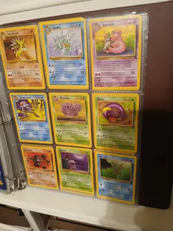 Pokemon Card Collection Binder old cards fossil, jungle, - Image 3