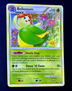 2010 Pokemon BELLOSSOM Undaunted Set COSMOS HOLO Bleed Foil Rare HGSS Card 1/90 - Image 3