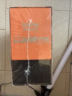 Pokemon Sun & Moon Base Solgaleo ETB Elite Trainer Box Sealed Minor Tear on Top - Image 4