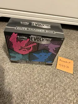 Pokemon TCG Sword & Shield Evolving Skies Elite Trainer Box ETB Sealed - Image 1