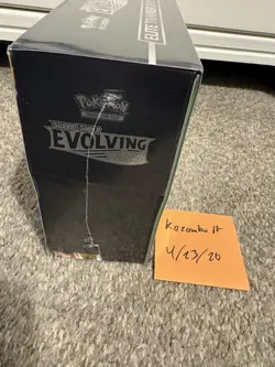 Pokemon TCG Sword & Shield Evolving Skies Elite Trainer Box ETB Sealed - Image 4