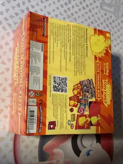 Pokemon Vivid Voltage Elite Trainer Box SEALED ETB Tear In Shrink Wrap! 820650807688 - Image 3