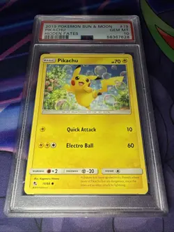 -2019 POKEMON Pikachu 19/68 Sun & Moon Base Hidden Fates PSA GEM MT 10 - Image 1