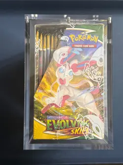 Pokemon TCG Sword & Shield Evolving Skies Booster Box New Sealed With Acrylic - Image 4