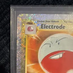 Pokemon Electrode Holo Rare 90 HP Legendary Collection Card 8/110 2002 Nintendo - Image 2