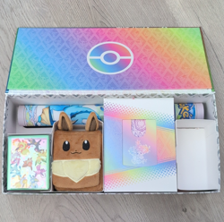 Pokemon Scarlet & Violet Prismatic Evolutions Deck Box Eevee, Playmat & Sleeves - Image 1