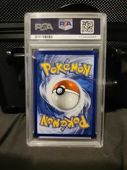 Pokemon TCG Umbreon Celebrations 17/17 Classic Coll. 2021 Psa 9 - Image 2