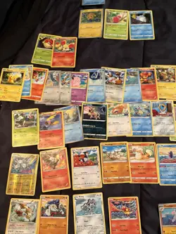 Pokemon TCG Mixed Card Lot Salamence EX Charizard Pikachu Energy Trainer Cards - Image 1