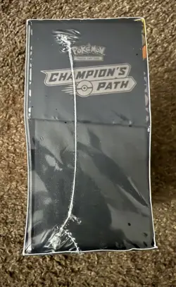 Pokemon TCG: Champion's Path Elite Trainer Box. Brand New Factory Sealed 820650805455 - Image 5