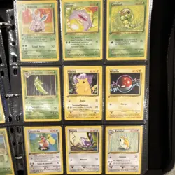 Pokemon Base Set Wizards of the Coast French 1999 Pikachu Bulbizarre Magmar Lot - Image 3