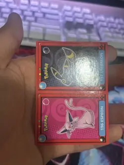 Pokemon Umbreon & Espeon Red Pokedex #196-197 2022 NM - Image 3