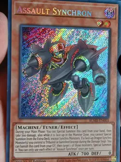 ASSAULT SYNCHRON 1ST EDITION SECRET RARE BLMR-EN003 NM YUGIOH! - Image 4