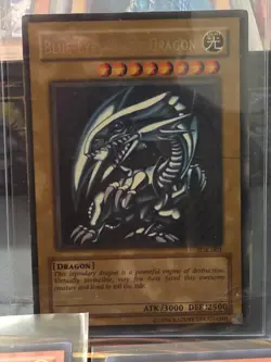 Yu-Gi-Oh Cards Lot Collection-805 Cards| 200+ 1st Editions | Blue-Eyes - Image 5