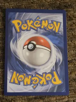 Pikachu 005/025 Celebrations Holo POKEMON TRADING CARDS - Image 2