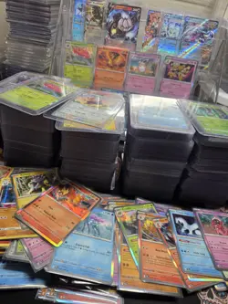 700+ Pokemon Card Lot - Holo / Reverse / Base - Rare Mix - Common/Uncommon - Image 1