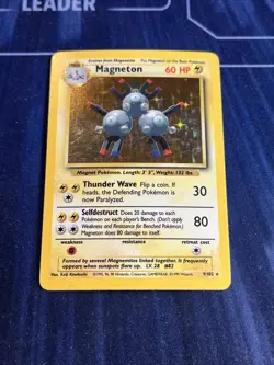 Pokemon Cards Magneton 9/102 Holo Rare Base Set UNLIMITED - (LP) - Image 1