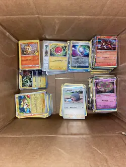 pokemon cards bulk lot - Image 1