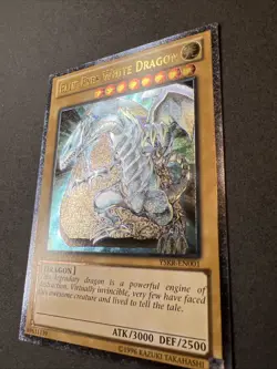2013 YSKR EN001 Blue-Eyes White Dragon Unlimited Ultimate Rare - Image 3