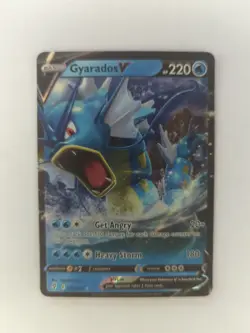 Pokemon TCG Gyarados V 28/203 - Sword & Shield Evolving Skies Holo Ultra Rare - Image 1