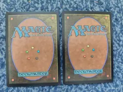 MAGIC THE GATHERING MTG 2x UNCOMMON COMMANDER LIGHTNING GREAVES LIGHT PLAY WOTC - Image 2