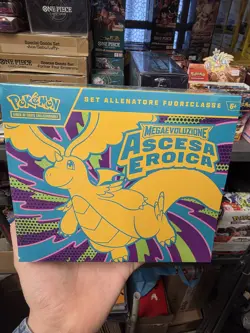 Pokemon Ascesa Eroica Set Allenatore Fuoriclasse ETB- ITA 🇮🇹 - Image 1