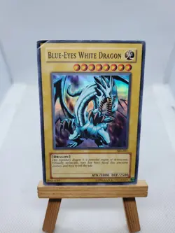 Rare Blue-Eyes White Dragon SKE-001 Starter Deck: Kaiba Evolution Card - Image 1