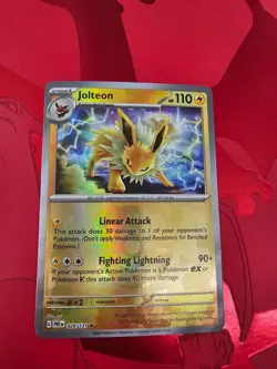 Pokemon Jolteon (Master Ball Pattern) 029/131 Sv: Prismatic Evolutions Holo NM - Image 1