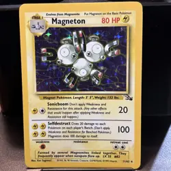 1999 Pokemon TCG Base Set Magneton Holo Rare #11/62 - Image 1