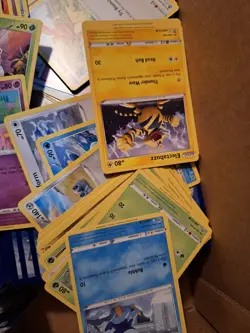 Over 2500Pokemon Cards | Bulk Lot - Commons 2022 2023 24. - Image 5