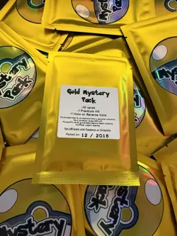 2016 Gold Mystery Pack Pokemon Cards Sealed 10 Cards + Holo Rare Lot - Image 1