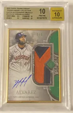 2023 Topps Transcendent Yordan Alvarez Patch Auto Emerald /5 BGS 10 PRISTINE - Image 1