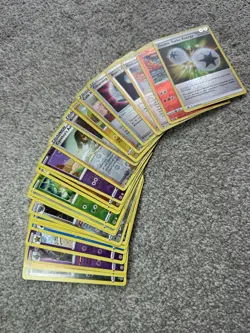 Pokemon Card Bundle 80 Cards 4x V/VSTAR 25 Reverse Holos 5 Holo Rare Job Lot - Image 4